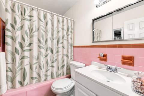 468 NW 48th Street, Oakland Park FL - photo 11 of 25