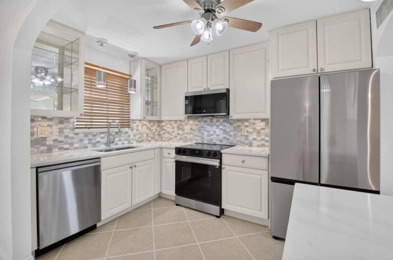 1 bedroom Condominium at 769 Jeffery Street #2-203, French Village Condo, Boca Raton — photo 5