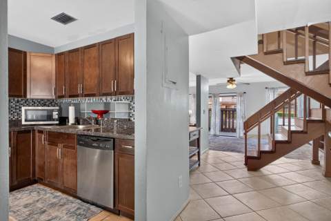 9942 Royal Palm Boulevard, Coral Springs FL - photo 7 of 44