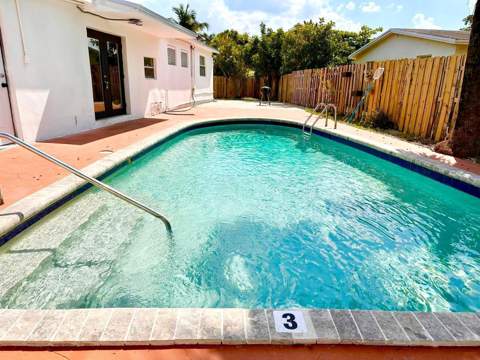 601 NW 38th Street, Deerfield Beach FL - photo 8 of 53