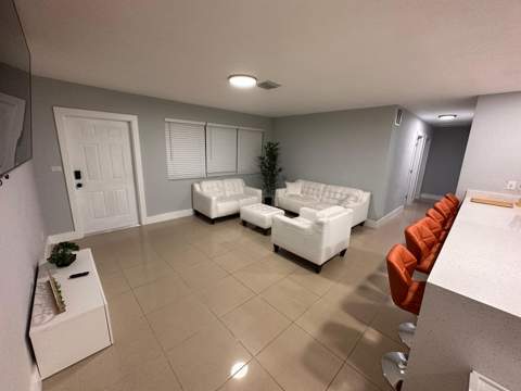 601 NW 38th Street, Deerfield Beach FL - photo 13 of 53