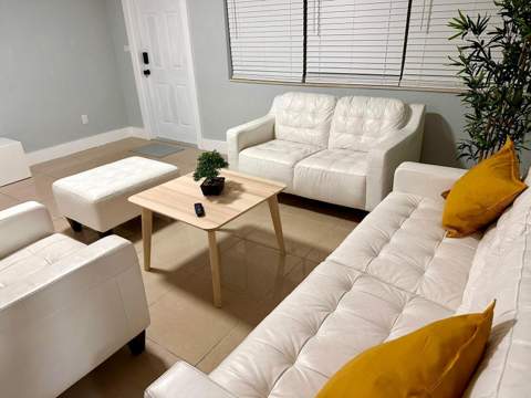601 NW 38th Street, Deerfield Beach FL - photo 16 of 53