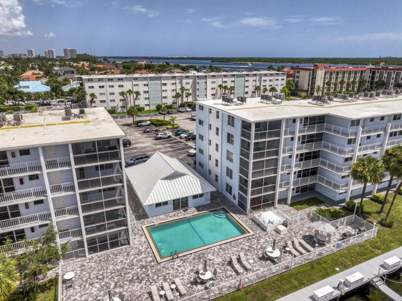 2 bedroom Condominium at 108 Paradise Harbour Boulevard #514 + Boat Slip 2, Paradise Villas Condo, North Palm Beach — photo 5