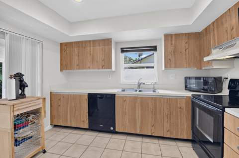2802 SW 6th Street, Delray Beach FL - photo 17 of 64
