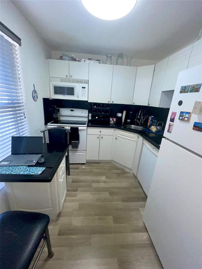 1 bedroom Condominium at 5860 NW 64th Avenue #206, Bermuda Club Eight Condo, Tamarac — photo 4