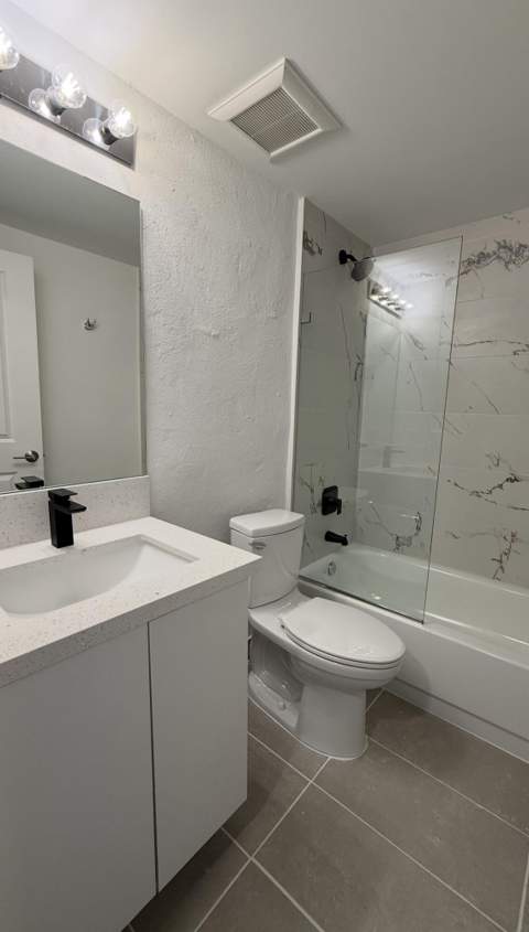 2511 Pierce Street #3, Hollywood FL - photo 11 of 15