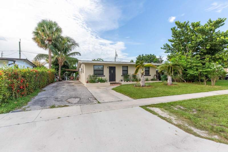 3 bedroom Single Family Residence at 172 Jamaica Drive, Palm Springs Village 8, Palm Springs — photo 4