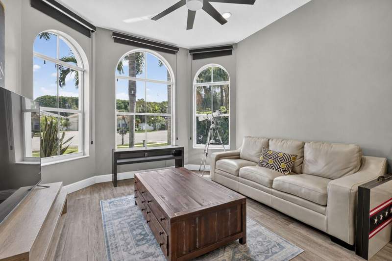 6 bedroom Single Family Residence at 3173 Hartridge Terrace, Olympia 2, Wellington — photo 4