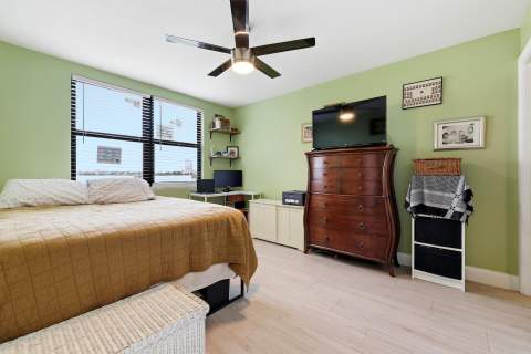 760 Executive Center Drive #24, West Palm Beach FL - photo 9 of 37