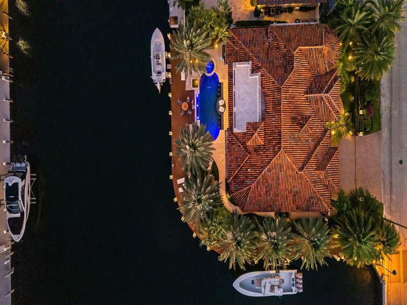 5 bedroom Single Family Residence at 2319 NE 28th Street, Lighthouse Point 3rd Sec, Lighthouse Point — photo 3