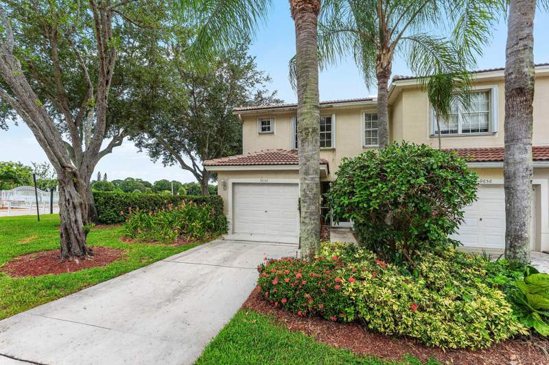 3 bedroom Townhouse at 9650 Lago Drive, Melrose Pud Verona Lakes Tr B2, Boynton Beach — photo 3
