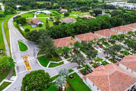 9650 Lago Drive, Boynton Beach FL - photo 6 of 51