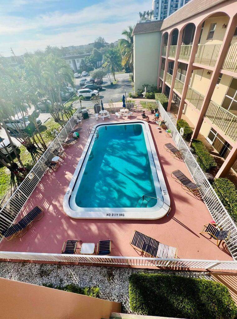 2 bedroom Condominium at 100 SE 6th Avenue #303, Garden Isles 4 Co-Op, Pompano Beach — photo 2