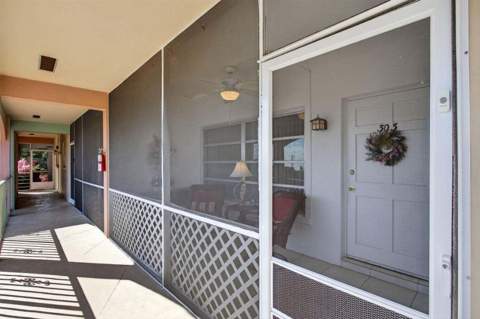 100 SE 6th Avenue #303, Pompano Beach FL - photo 7 of 56