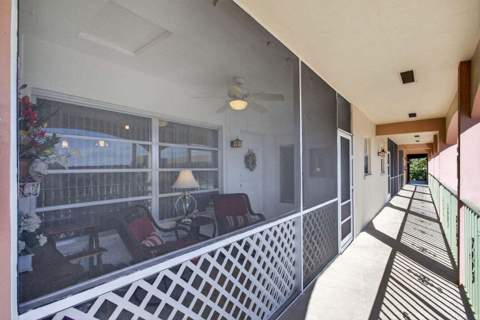 100 SE 6th Avenue #303, Pompano Beach FL - photo 8 of 56