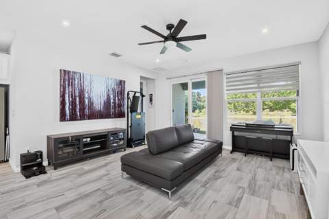 6710 Pointe Of Woods Drive, West Palm Beach FL - photo 13 of 47