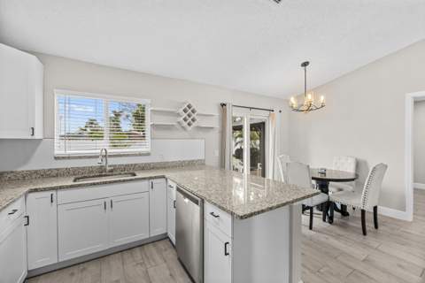 265 SW Dalton Circle, Port St. Lucie FL - photo 11 of 31