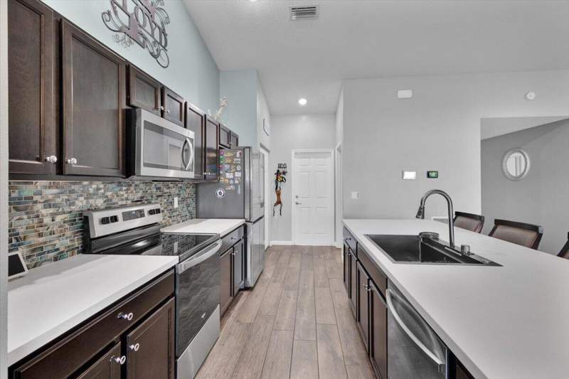 4 bedroom Single Family Residence at 5263 NW East Delwood Drive, Torino, Port St. Lucie — photo 5