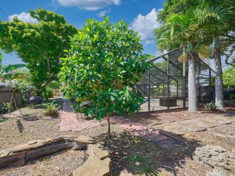 191 SE 27th Avenue, Boynton Beach FL - photo 24 of 32
