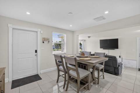 1633 NE 51st Court, Pompano Beach FL - photo 7 of 38
