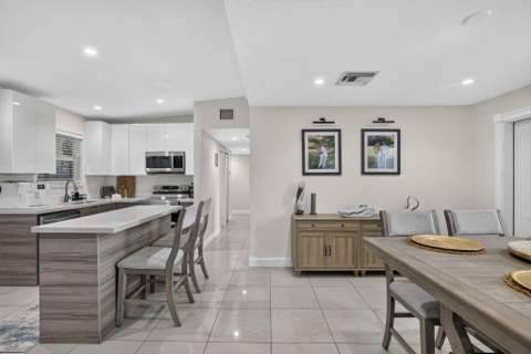 1633 NE 51st Court, Pompano Beach FL - photo 8 of 38