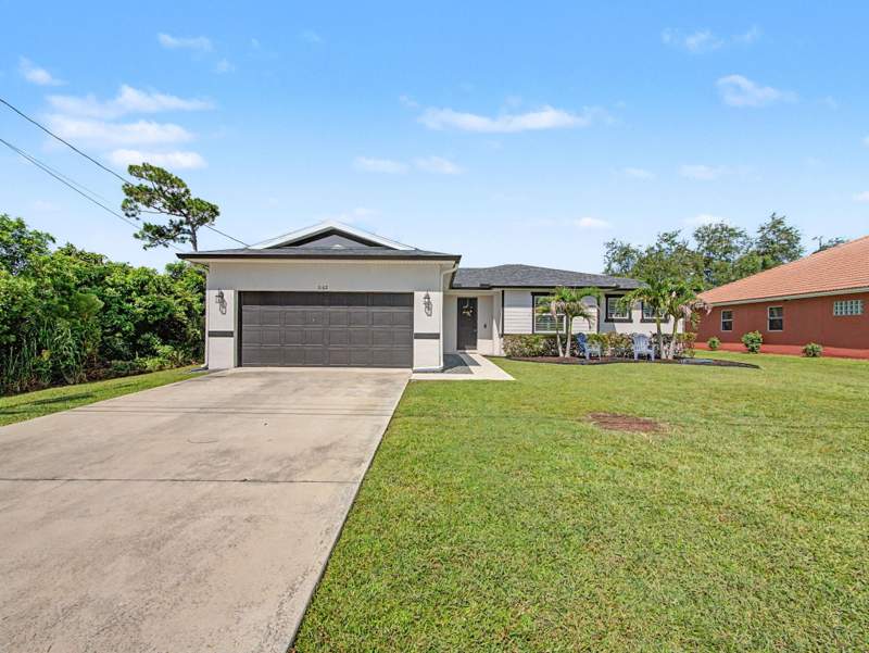 4 bedroom Single Family Residence at 3182 SW Fambrough Street, Port St Lucie Section 7, Port St. Lucie — photo 2