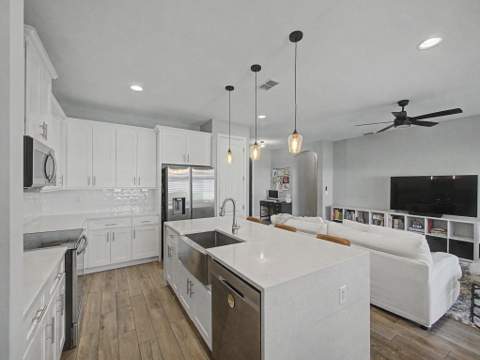 3182 SW Fambrough Street, Port St. Lucie FL - photo 9 of 28