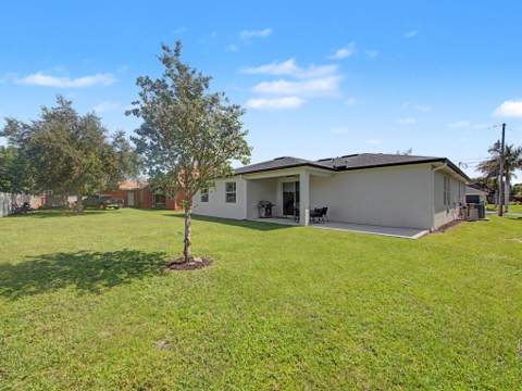 3182 SW Fambrough Street, Port St. Lucie FL - photo 24 of 28