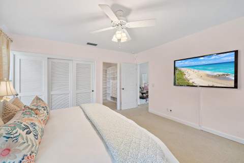 7998 SE Hempstead Circle, Hobe Sound FL - photo 12 of 25