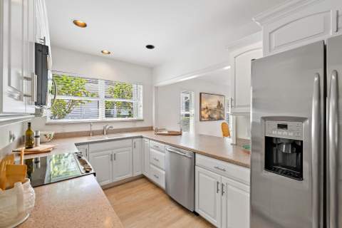 7998 SE Hempstead Circle, Hobe Sound FL - photo 10 of 25