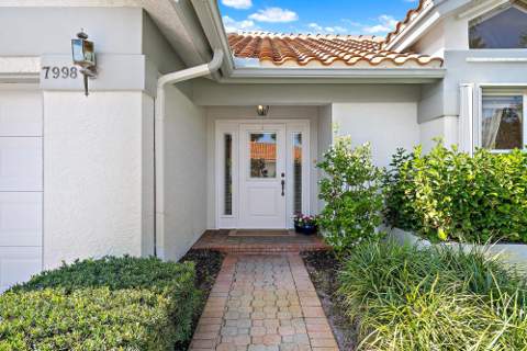 7998 SE Hempstead Circle, Hobe Sound FL - photo 20 of 25