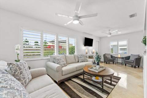 2390 SW 14th Avenue, Boynton Beach FL - photo 16 of 32
