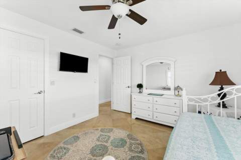 2390 SW 14th Avenue, Boynton Beach FL - photo 23 of 32