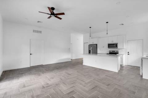 867 NW 27th Terrace, Fort Lauderdale FL - photo 9 of 32