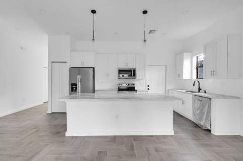 867 NW 27th Terrace, Fort Lauderdale FL - photo 12 of 32
