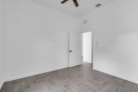 867 NW 27th Terrace, Fort Lauderdale FL - photo 19 of 32