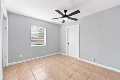 2610 NE 8th Avenue, Pompano Beach FL - photo 24 of 39