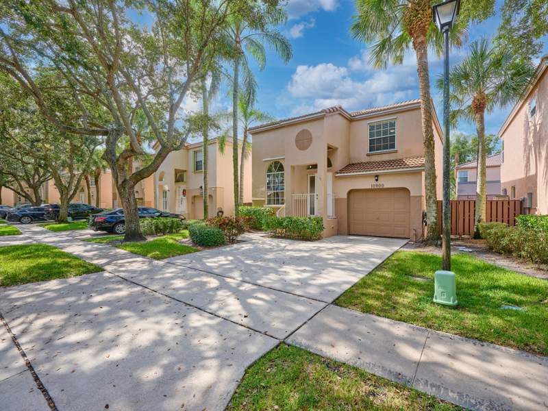 3 bedroom Single Family Residence at 10900 NW 12th Drive, Minto Plantation-2, Plantation — photo 5