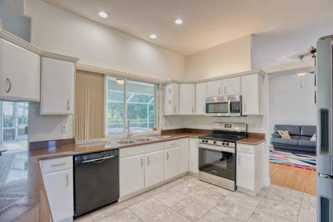 2142 SE Morningside Boulevard, Port St. Lucie FL - photo 21 of 56