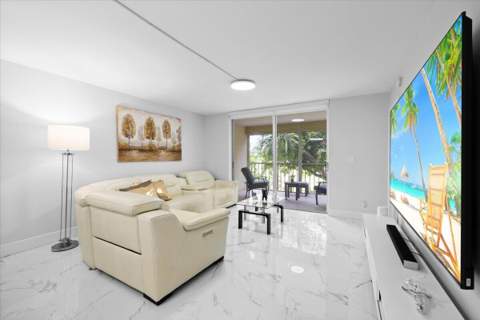 4570 NW 18th Avenue #310, Deerfield Beach FL - photo 17 of 37