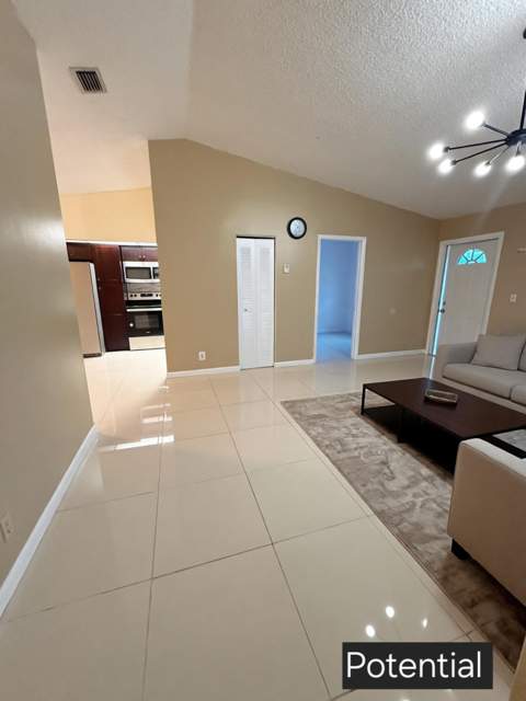 23 Chelsea Lane, Boynton Beach FL - photo 8 of 32