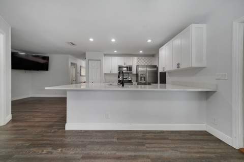 230 Ponce De Leon Street, Royal Palm Beach FL - photo 8 of 34