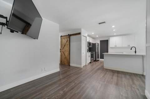 230 Ponce De Leon Street, Royal Palm Beach FL - photo 10 of 34