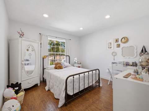 7098 Burgess Drive, Lake Worth FL - photo 21 of 46