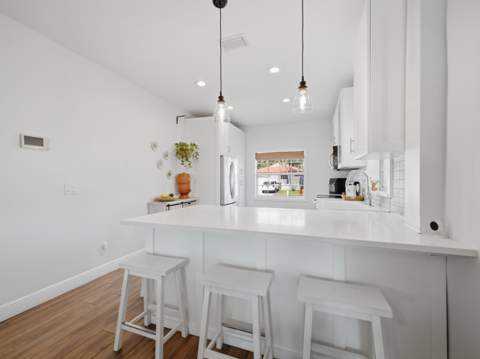 7098 Burgess Drive, Lake Worth FL - photo 7 of 46