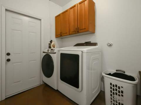 7098 Burgess Drive, Lake Worth FL - photo 16 of 46