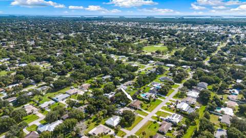 7506 Kenwood Road, Fort Pierce FL - photo 22 of 26