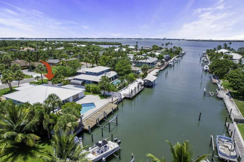 4 bedroom Single Family Residence at 1718 Rio Vista Drive, Surfside Unit 2, Fort Pierce — photo 2