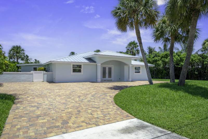 4 bedroom Single Family Residence at 1718 Rio Vista Drive, Surfside Unit 2, Fort Pierce — photo 4