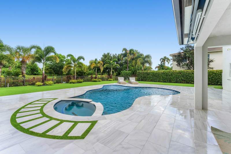 5 bedroom Single Family Residence at 141 Umbrella Place, Loxahatchee Reserve North, Jupiter — photo 4